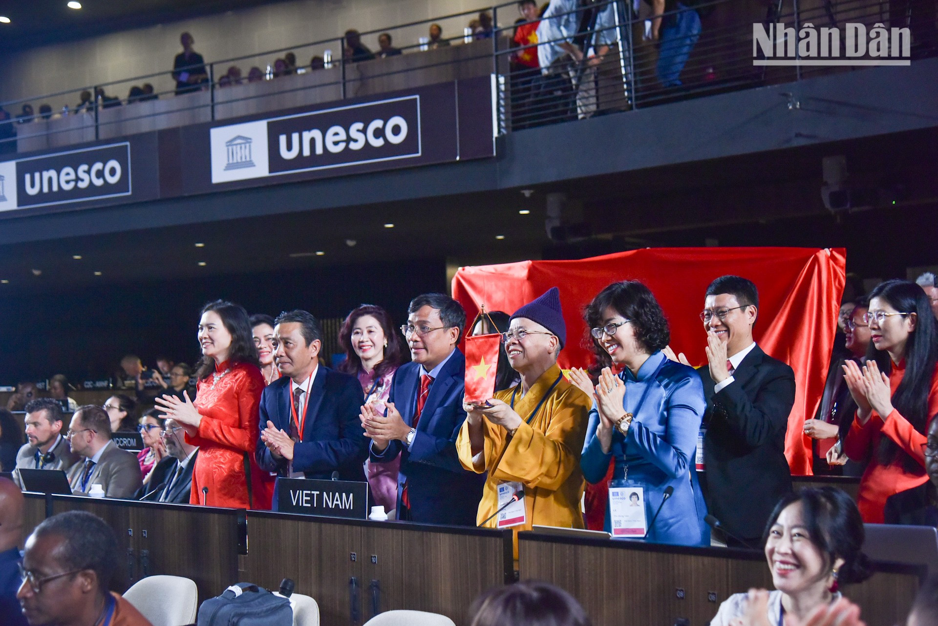 Quần thể di tích và danh thắng Yên Tử-Vĩnh Nghiêm-Côn Sơn, Kiếp Bạc được UNESCO công nhận là Di sản văn hóa thế giới là bằng chứng cho sự kết hợp độc đáo giữa nhà nước, tôn giáo và nhân dân trong việc hình thành bản sắc dân tộc Việt Nam; cùng cảnh quan linh thiêng được hình thành thông qua mối tương tác thường xuyên, mật thiết với thiên nhiên và một hệ thống đạo đức dựa trên lòng yêu chuộng hòa bình, tu dưỡng bản thân, lòng khoan dung, nhân ái và sự giao hòa giữa con người và thiên nhiên. unesco-yen-tu-7.jpg