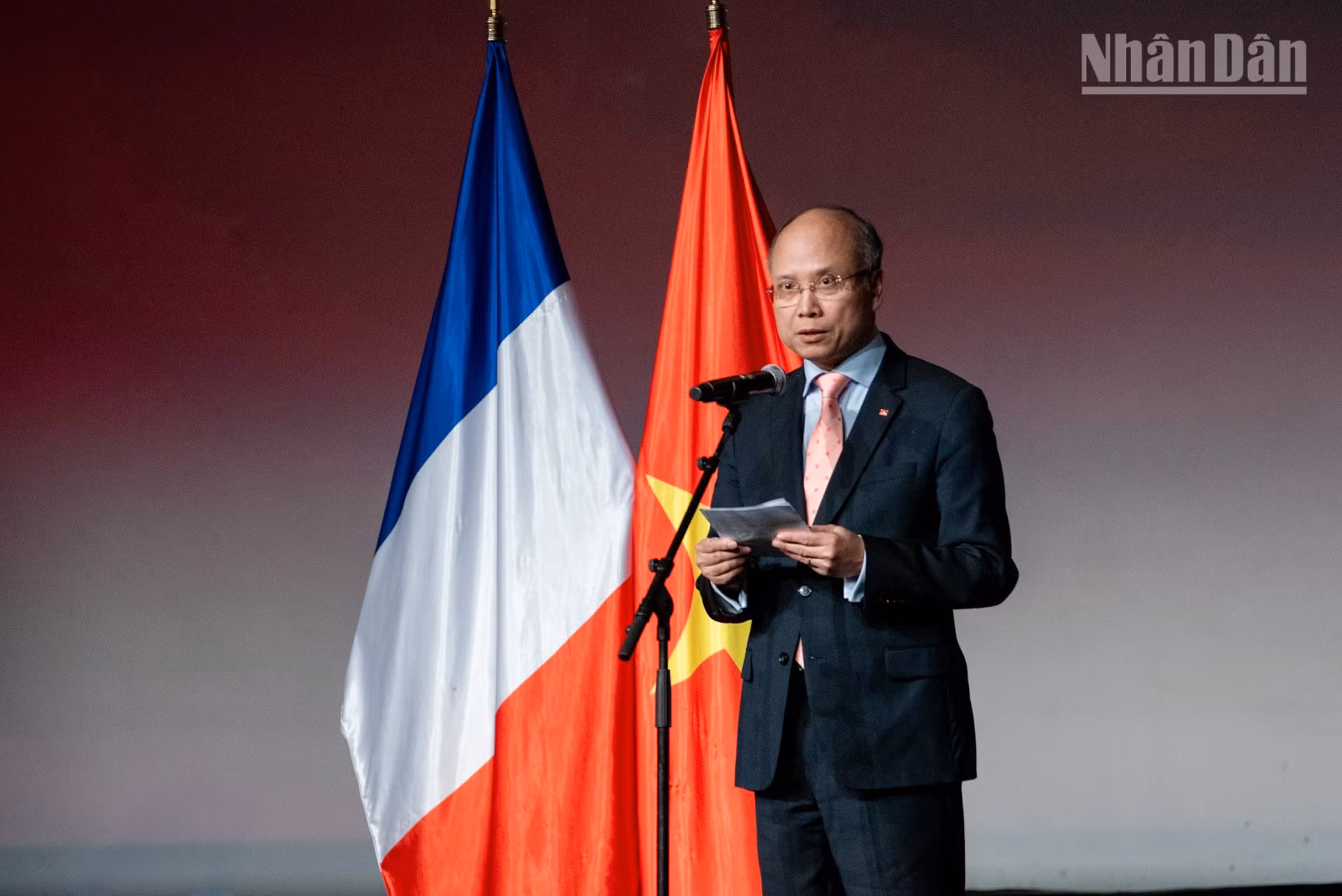 khai-mac-tuan-dien-anh-vn-duy-4.jpg