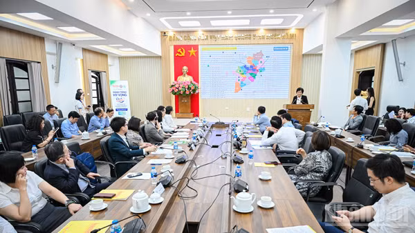 Toàn cảnh tọa đàm. (Ảnh: BẢO LONG)