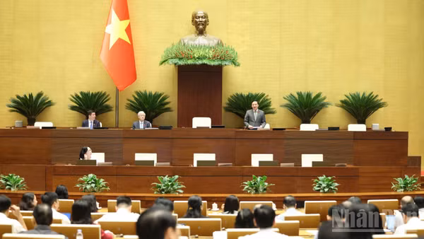 Quốc hội họp phiên sáng 20/4. (Ảnh: DUY LINH)