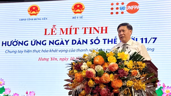 Thứ trưởng Y tế Đỗ Xuân Tuyên phát biểu tại Lễ Mít-tinh.