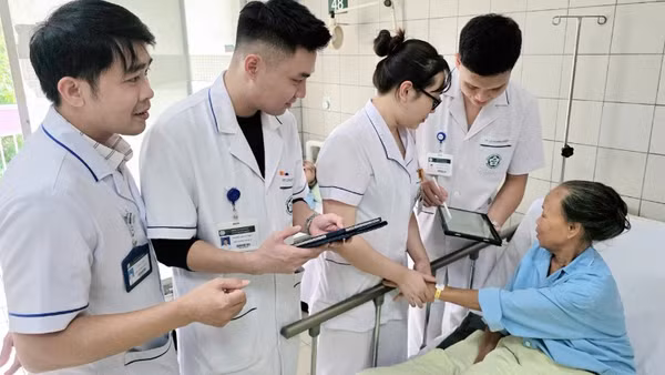 Bệnh viện Bạch Mai triển khai công tác khám chữa bệnh, bảo đảm an toàn cho người bệnh xuyên kỳ nghỉ lễ. 