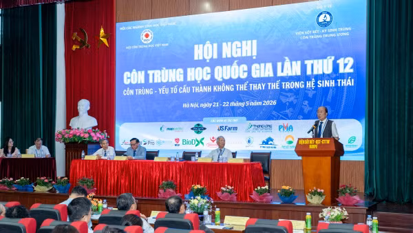 Toàn cảnh hội nghị.