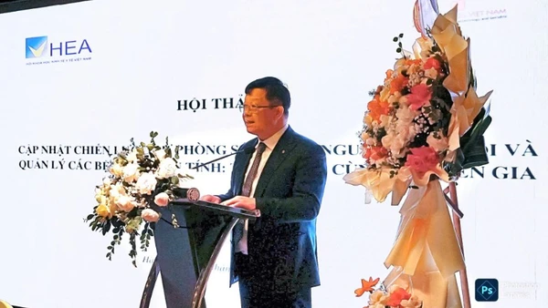 Phó Giáo sư, Tiến sĩ Nguyễn Trung Anh, Chủ tịch Hội Lão khoa Việt Nam, Giám đốc Bệnh viện Lão khoa Trung ương phát biểu.