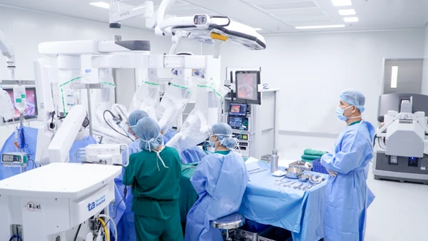 Robot Da Vinci Xi đã đưa y học hiện đại bước sang một trang mới.