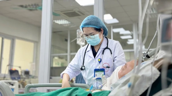 Bệnh nhân được điều trị tích cực. 