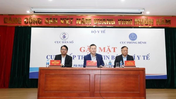Đại diện Bộ Y tế chia sẻ tại buổi cung cấp thông tin cho báo chí.