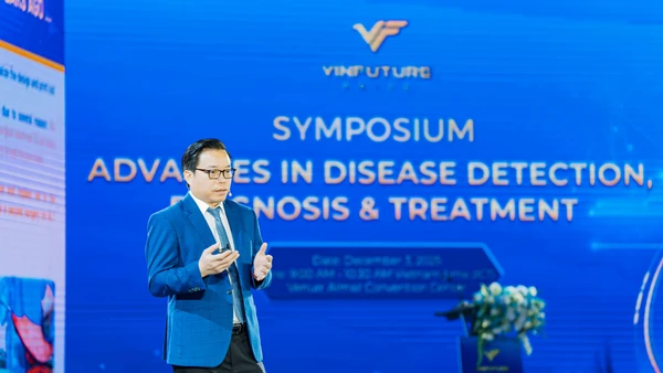 Giáo sư, Tiến sĩ Trần Trung Dũng.