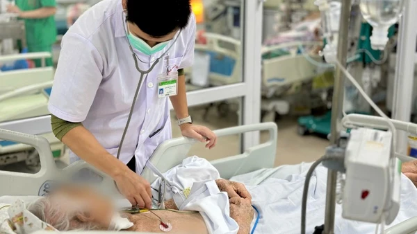 Gia tăng ca mắc bệnh hô hấp nhập viện.