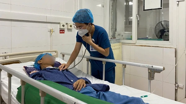 Bệnh nhân hồi sinh kỳ tích dù đã 4 lần ngừng tim. 