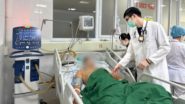 Bệnh nhân chủ quan không tiêm vaccine, phát bệnh dại sau 6 tháng bị chó cắn.