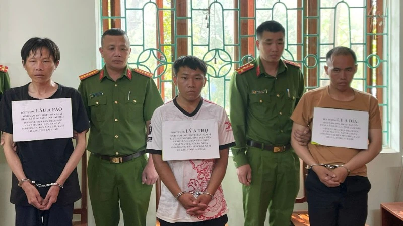 Lai Châu: Bắt quả tang đường dây mua bán ma túy lớn, thu giữ gần 3kg heroin