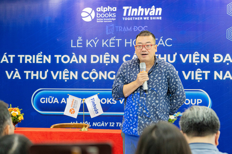 Chủ tịch Alpha Group Nguyễn Cảnh Bình phát biểu tại lễ ký kết. ky-ket-hop-tac-alphabooks.jpg