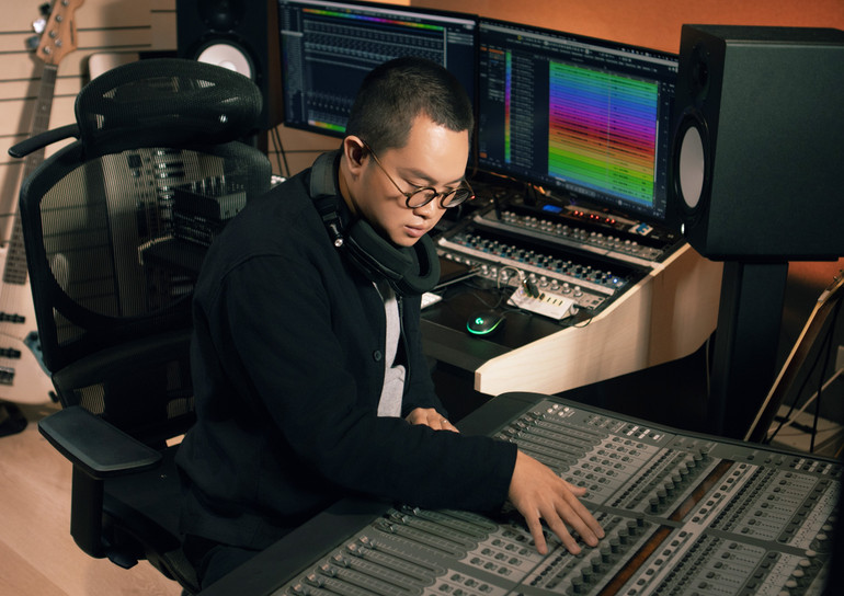 Музикант Куонг Тонг досяг багатьох успіхів у своїй музичній кар'єрі в Китаї. tc5.jpg