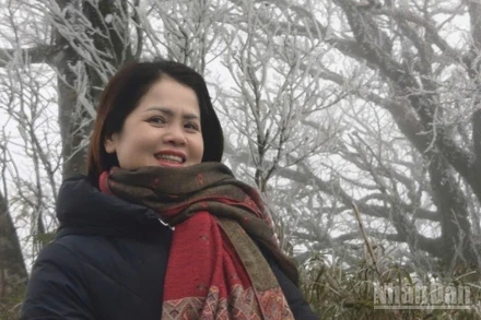 Du khách lưu lại những khoảnh khắc đẹp trên đỉnh Phja Oắc, xã Thành Công, tỉnh Cao Bằng.