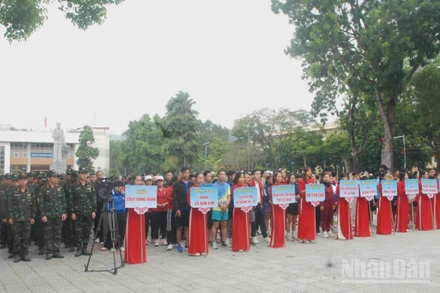 Các vận động viên tham dự giải.