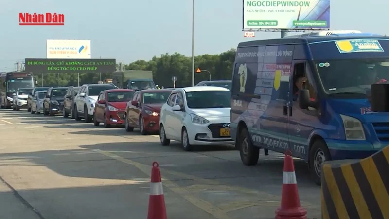 [Video] Hơn 6 triệu phương tiện dán thẻ thu phí điện tử không dừng