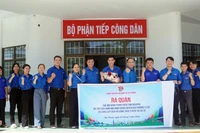 Tỉnh đoàn Gia Lai mới ra quân hỗ trợ người dân tiếp cận với dịch vụ công trực tuyến và các thủ tục hành chính.