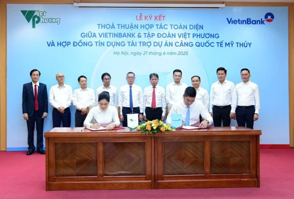 VietinBank và Tập đoàn Việt Phương ký kết hợp tác toàn diện. viettin2.jpg