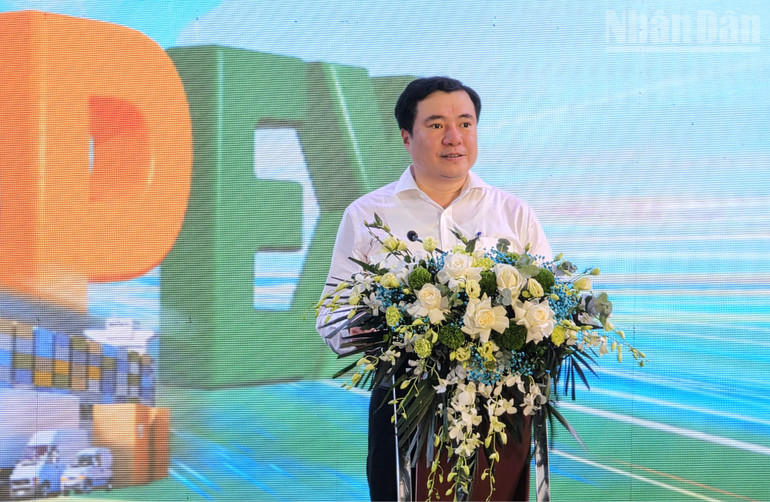 รองรัฐมนตรีว่าการกระทรวงอุตสาหกรรมและการค้าเหงียน ซิงห์ นัท ตัน ndo_tr_20250801-182746-278.jpg