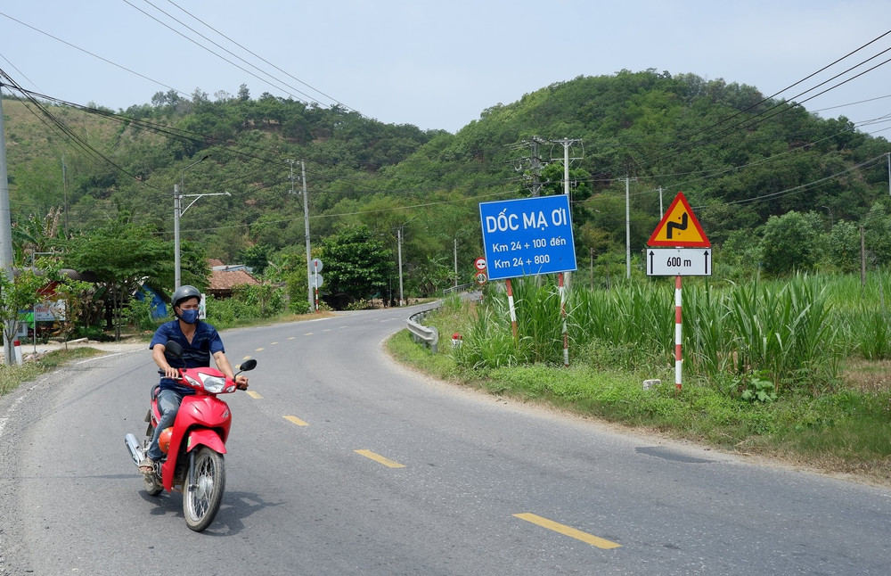Tên dốc Mạ Ơi nhắc nhở về một thời mở đất. trang-12-2.jpg