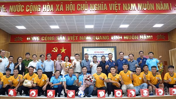Câu lạc bộ bóng đá phường Hương Trà là Câu lạc bộ bóng đá cấp xã, phường đầu tiên được ra mắt tại thành phố Đà Nẵng. (Ảnh: HƯƠNG TRÀ)