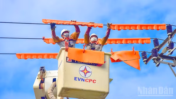 EVNCPC bảo đảm cung cấp điện an toàn, ổn định, thông suốt trong dịp lễ 2/9.