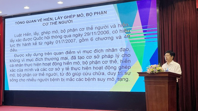 Tiến sĩ Nguyễn Trọng Khoa chia sẻ thông tin về các điểm sửa đổi, bổ sung một số điều của Luật tại Hội thảo. gt2.jpg