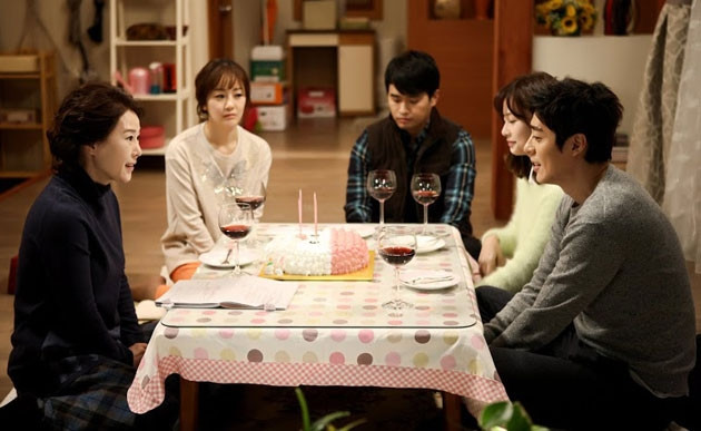 “Trao gửi yêu thương” – Thông điệp về tình cảm tuổi xế chiều