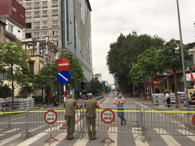 Công trình sai phạm 8B Lê Trực.