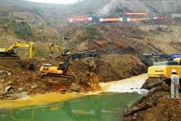 Chặn dòng nhà máy thuỷ điện Ngòi Phát