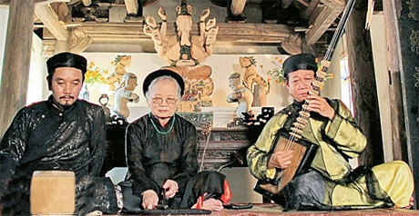 Vinh danh những người xứng đáng là trách nhiệm của xã hội.