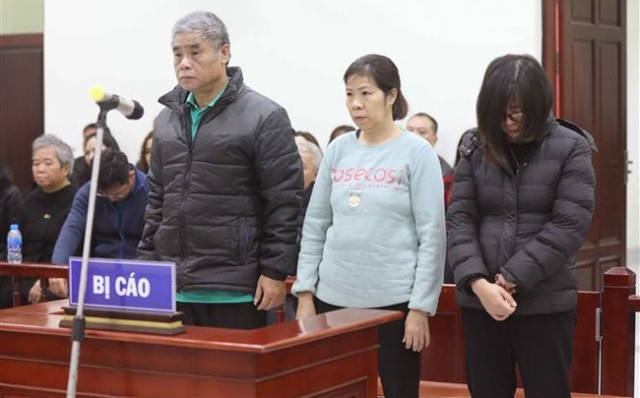 Các bị cáo tại phiên tòa.
