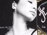 CD của Jazzy Dạ Lam: Ám ảnh trăng quê hương trong tâm hồn người xa xứ