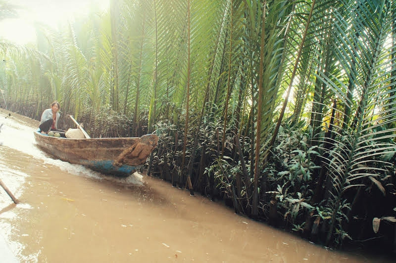 Là bức tranh tiêu biểu nhất cho du lịch sông Tiền, cồn Lân ngày nay thuộc địa phận thành phố Mỹ Tho của tỉnh Tiền Giang còn cồn Quy thuộc huyện Châu Thành của tỉnh Bến Tre.