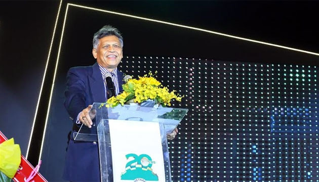 Tiến sĩ Surin Pitsuwan, Chủ tịch Amata Corporation PCL phát biểu tại lễ kỷ niệm.