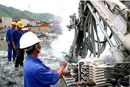 Thủy điện A Lưới đẩy nhanh tiến độ thi công