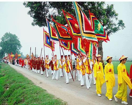 Không nên để lễ hội xa rời chủ thể là nhân dân.