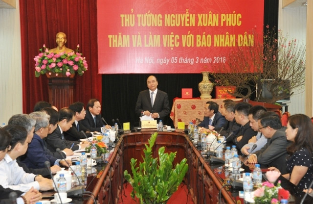 Thủ tướng Nguyễn Xuân Phúc thăm và làm việc tại Báo Nhân Dân. 
