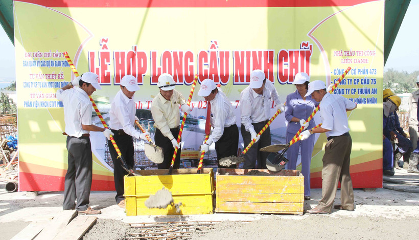 Ninh Thuận hợp long cầu Ninh Chữ