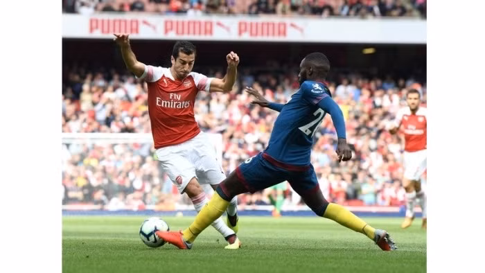 Arsenal và Chelsea chỉ phải đối đầu các đội bóng chiếu dưới ở vòng bảng Europa League.