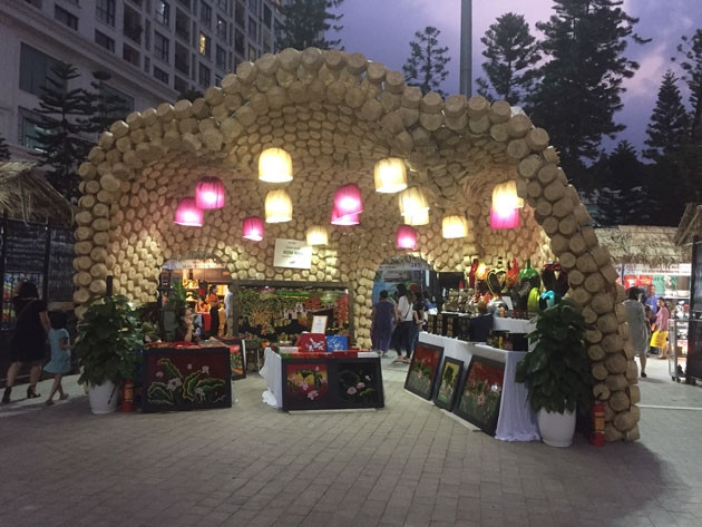 Khai mạc Hội chợ Đặc sản vùng miền Việt Nam và Triển lãm Mỗi làng một sản phẩm