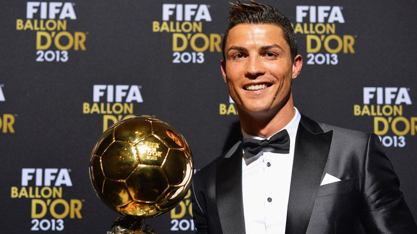 Sau khi đoạt phần thưởng Quả bóng vàng FIFA năm 2013, Cristiano Ronaldo tiếp tục trở thành ứng cử viên nặng ký cho danh hiệu cao quý này của năm 2014. 