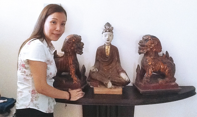 Chị Tú anh giới thiệu đôi nghê thời Lê.