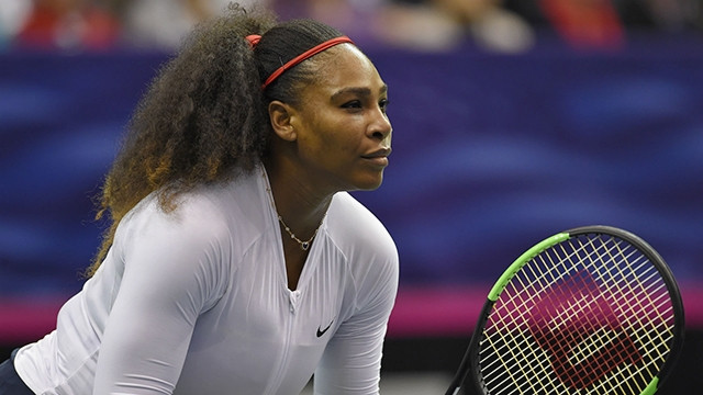 Serena Williams gặp nhiều khó khăn vì nghỉ thi đấu quá lâu