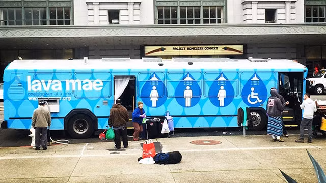 Người vô gia cư ở Mỹ ngày càng nhận được nhiều sự giúp đỡ. Ảnh: WORDPRESS