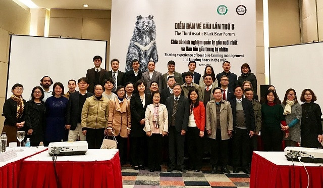 Việt Nam sẽ sớm chấm dứt tình trạng nuôi nhốt gấu lấy mật