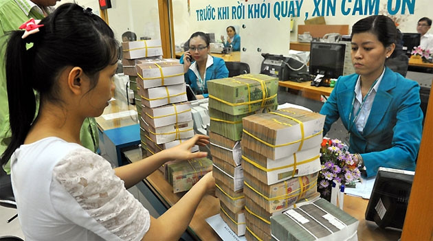 Lãi suất cho vay cần ổn định trong trung - dài hạn hoặc suốt vòng đời của dự án để tạo thuận lợi và kích thích doanh nghiệp tăng vay để đầu tư lâu dài.