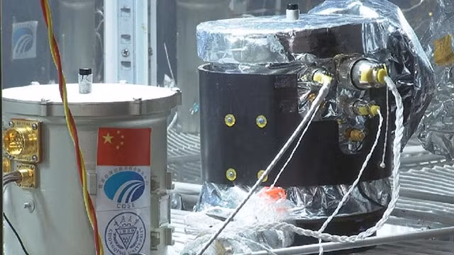 Mầm sống đầu tiên trên Mặt trăng