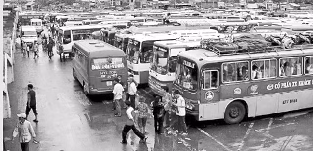 Bến xe phía Nam huy động đủ phương tiện phục vụ nhân dân đi lại dịp Tết Nguyên đán Ất Mùi 2015.